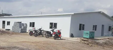 مباني جاهزة ذات هياكل فولاذية وألواح الساندوتش بانل